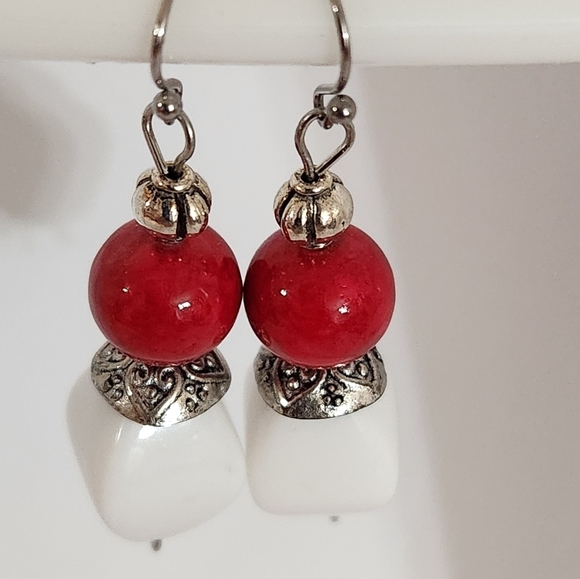 Hand Crafted Earrings Pierced Red White Silver Drop Dangle - Picture 2 of 5
